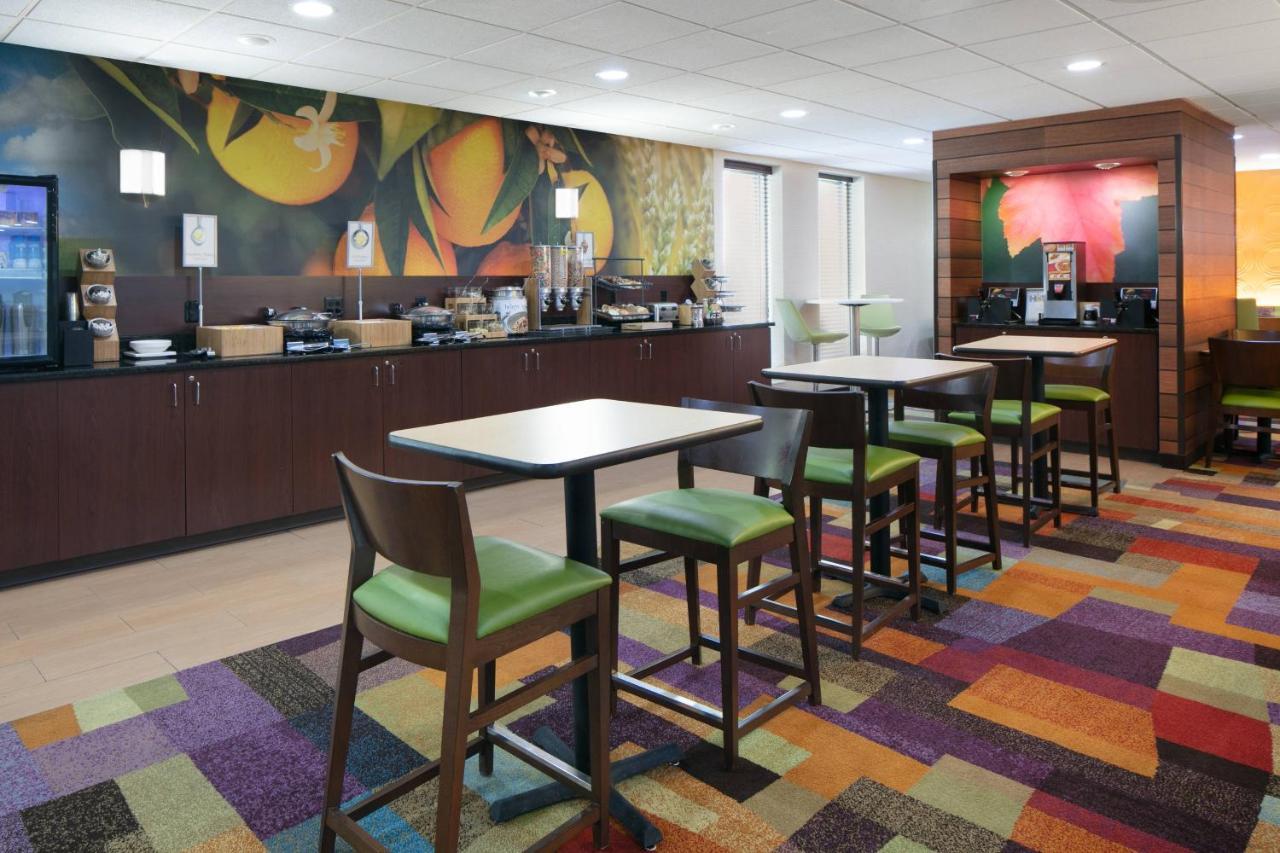 Chester Inn & Suites Sharonville Bagian luar foto